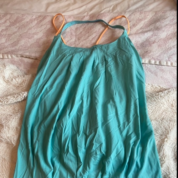 Lululemon tank - Picture 2 of 2